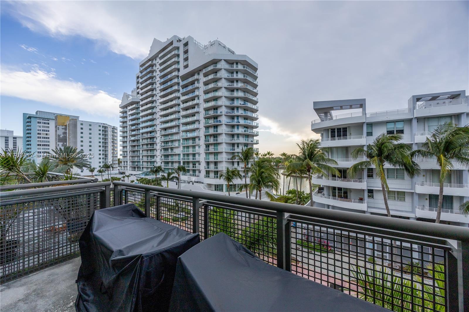 TERRA BEACHSIDE - Residential