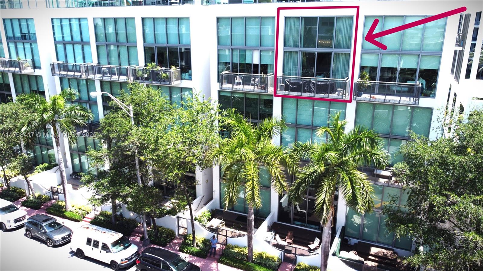 6000 Collins Ave 546