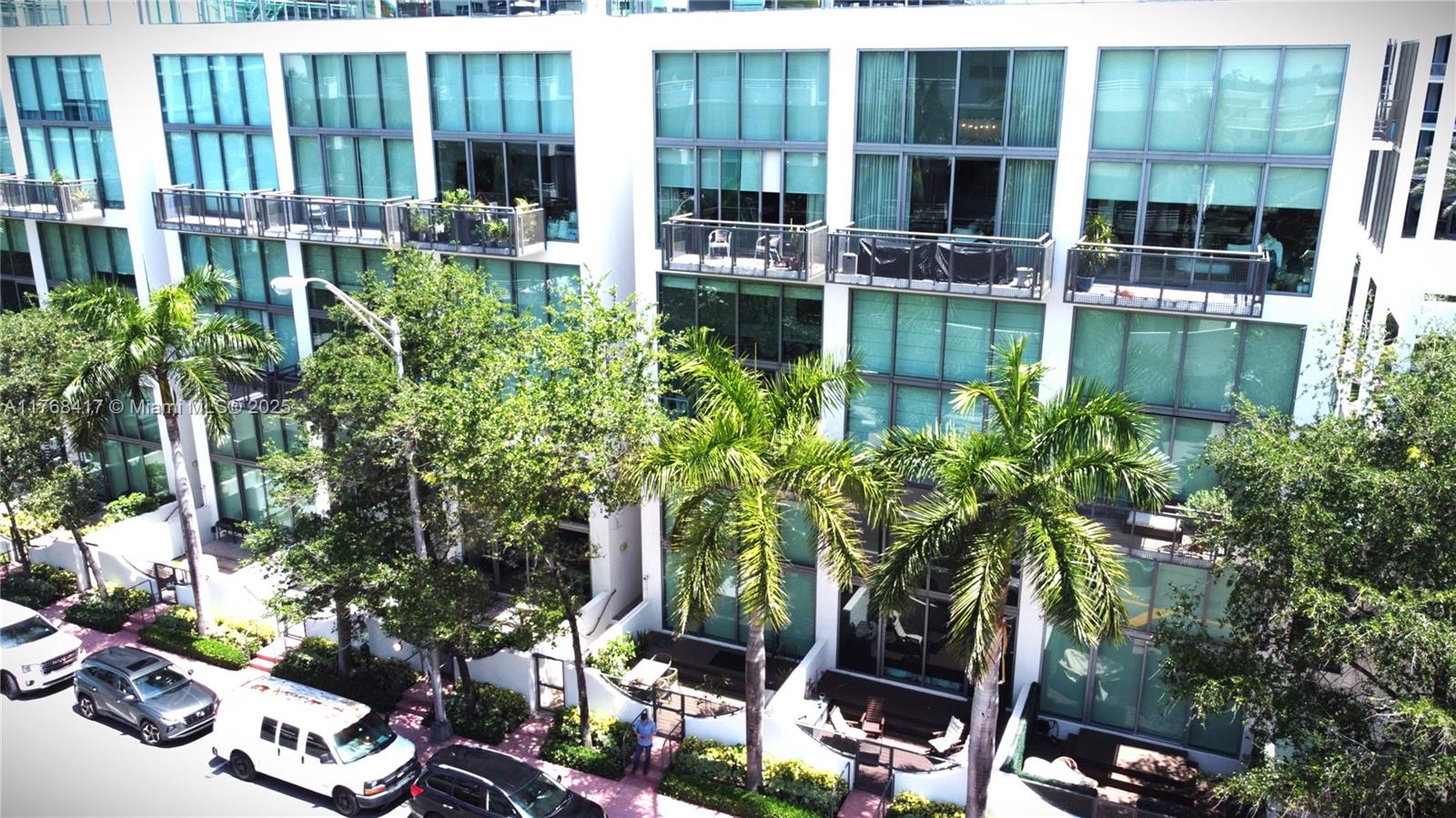 6000 Collins Ave 546, Miami Beach, Miami-Dade County, Florida - 1 Bedrooms  
1 Bathrooms - 