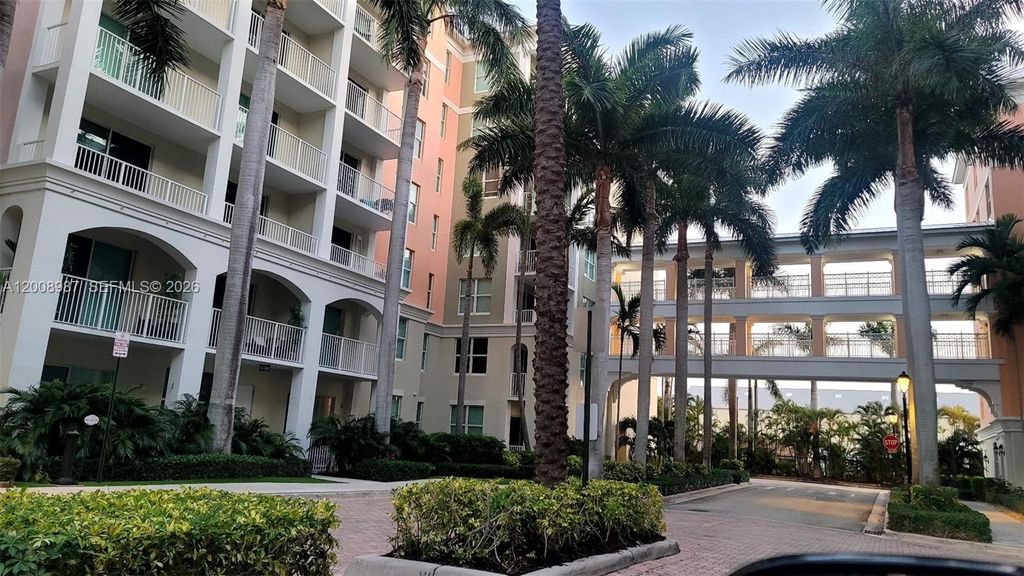 Photo of 804 E Windward Way #522, Lantana, FL 33462 (MLS # A12008987)