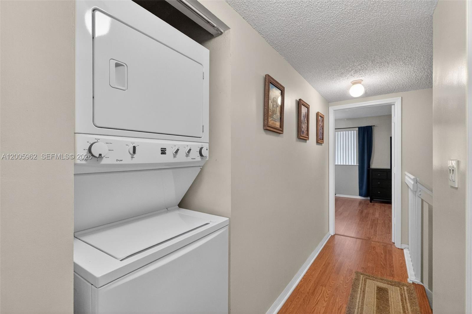 PASEOS AT MIAMI LAKES - Residential