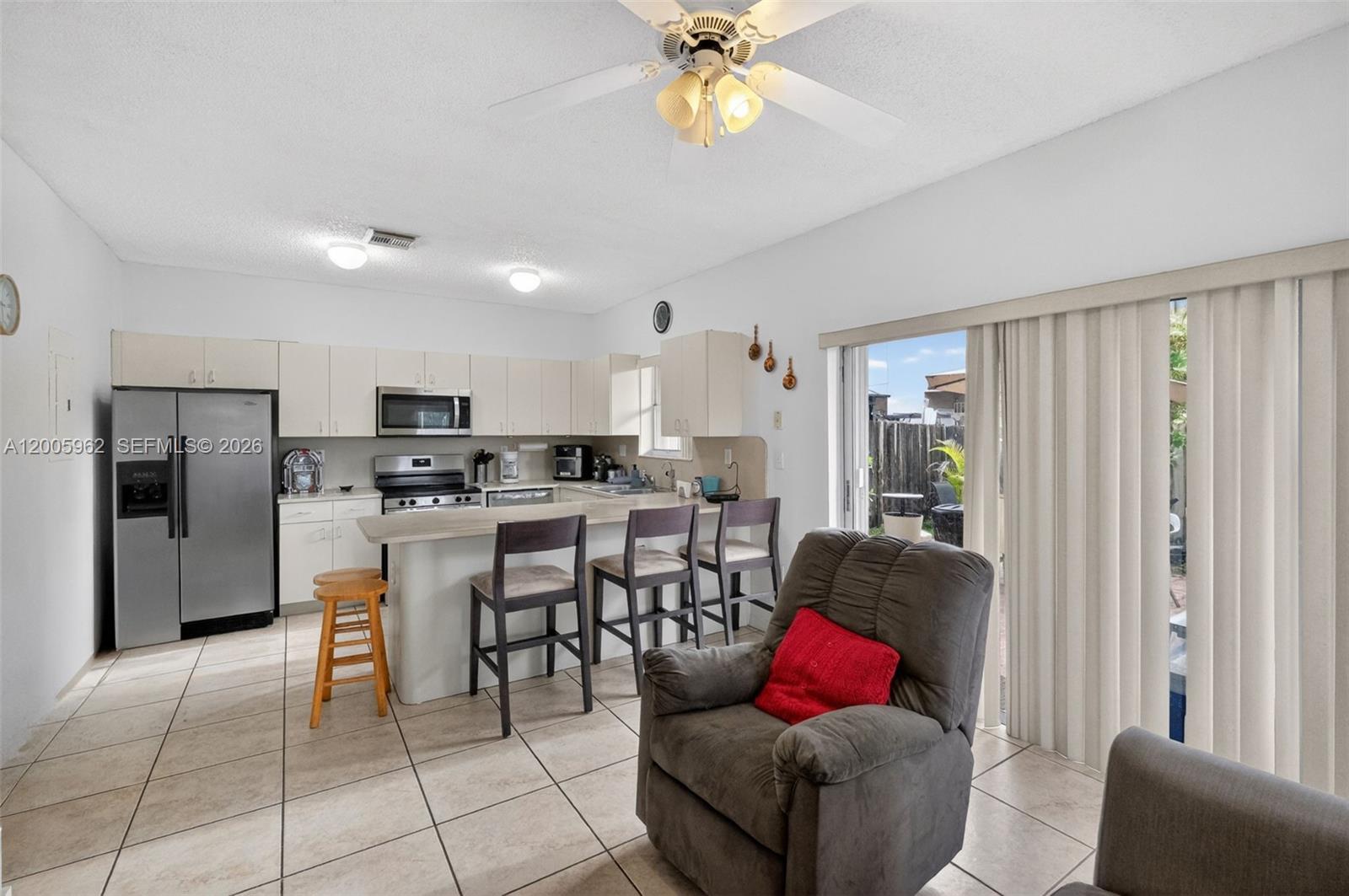 PASEOS AT MIAMI LAKES - Residential