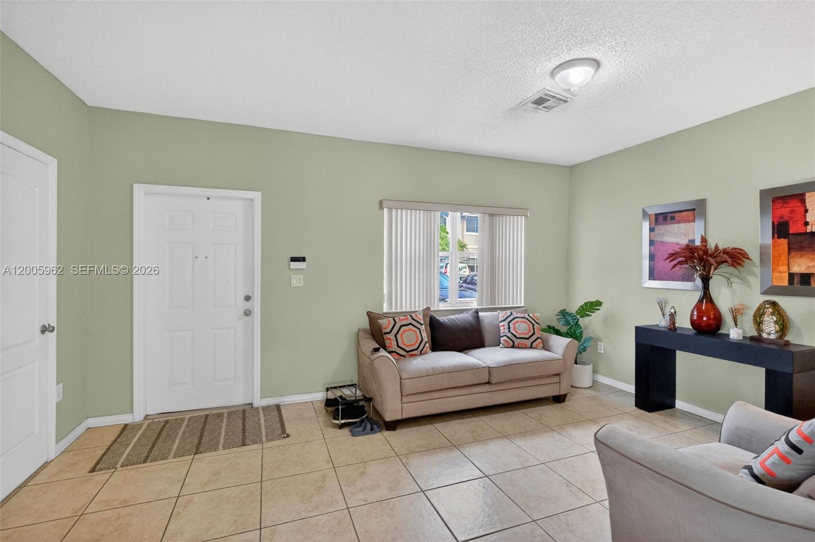 PASEOS AT MIAMI LAKES - Residential