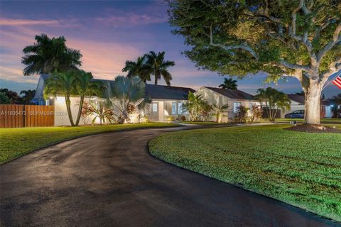 Photo of 1651 NW 19th St, Homestead, FL 33030 (MLS # A11935473)