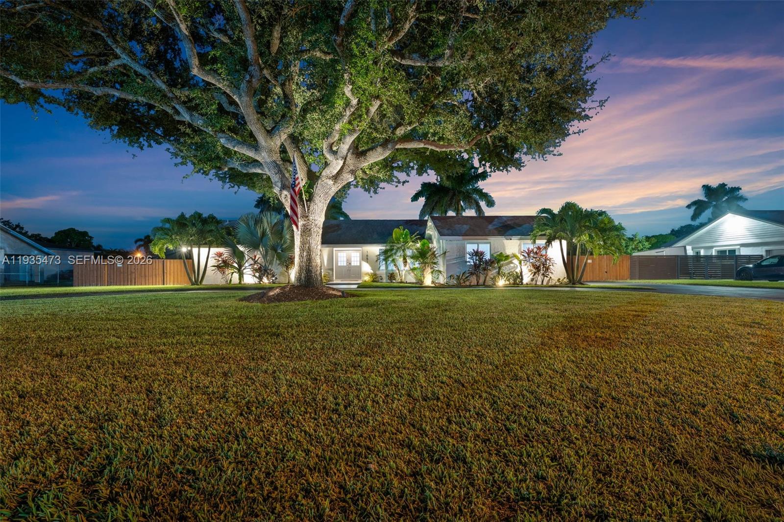 WESTBURY ESTATES - Residential