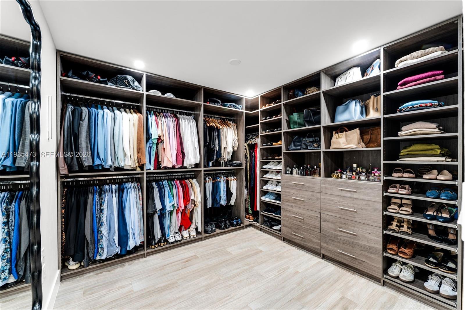 WESTBURY ESTATES - Residential