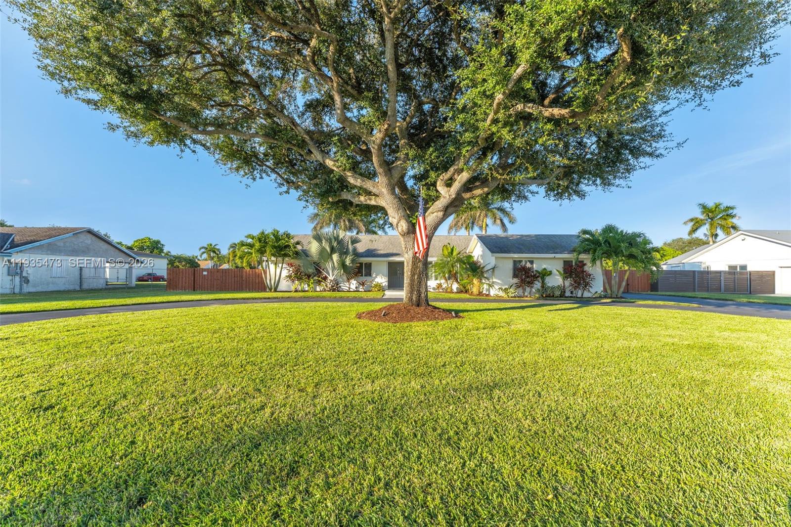 WESTBURY ESTATES - Residential