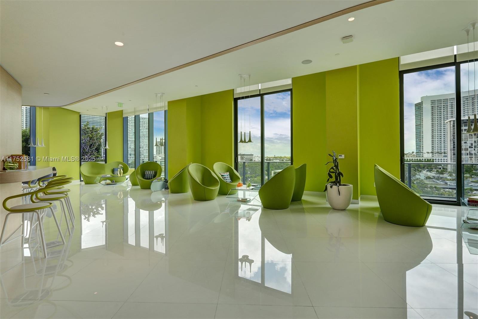 PARAISO BAYVIEWS CONDO - Residential