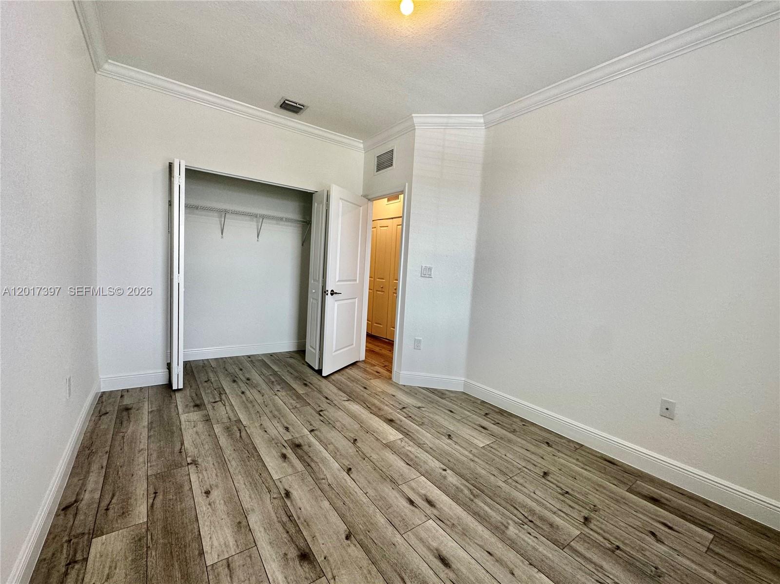 HOMESTEAD PARK OF COMMERC - Residential Lease