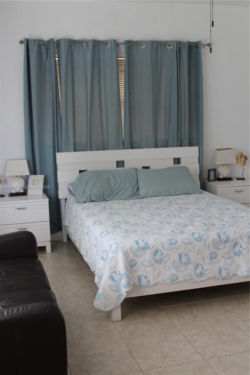 CROSSWINDS APTS INC CO-OP - Residential Lease