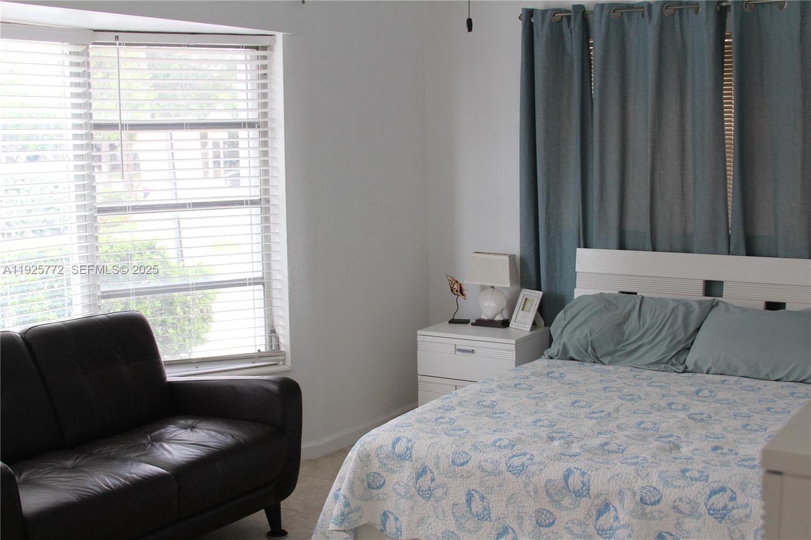 CROSSWINDS APTS INC CO-OP - Residential Lease