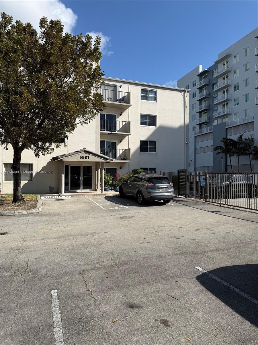 Property for Sale at 5501 Nw 7th St E301, Miami, Broward County, Florida - Bedrooms: 2 
Bathrooms: 2  - $290,000