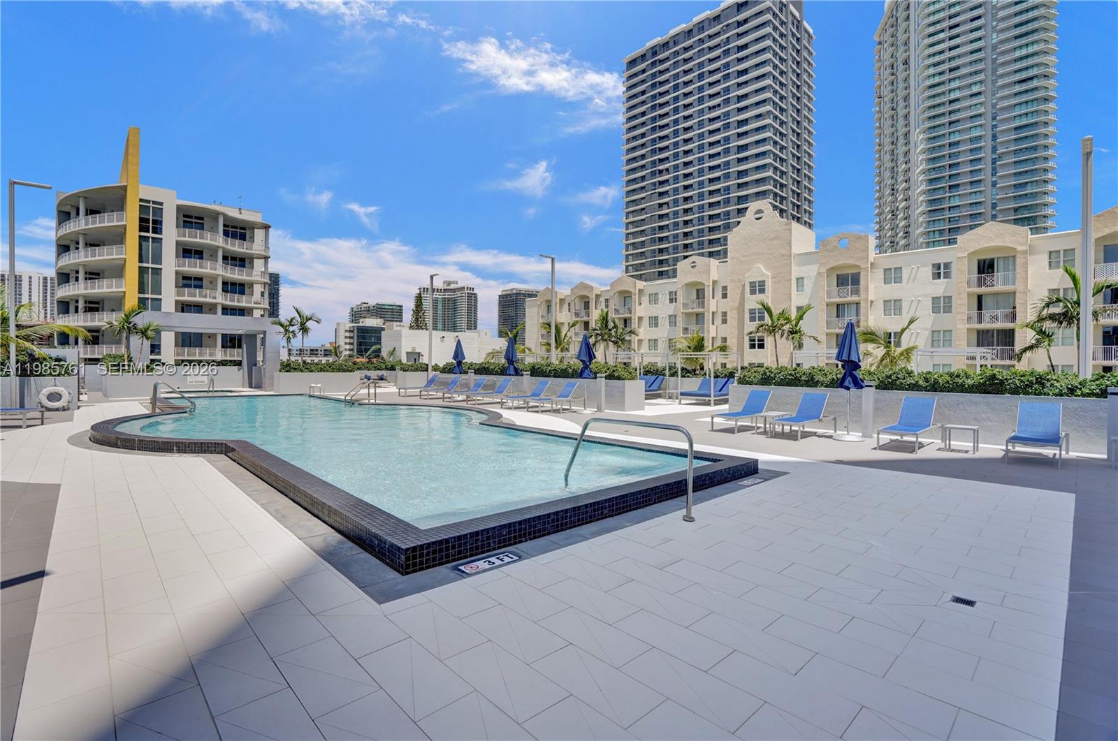 PLATINUM CONDO - Residential Lease