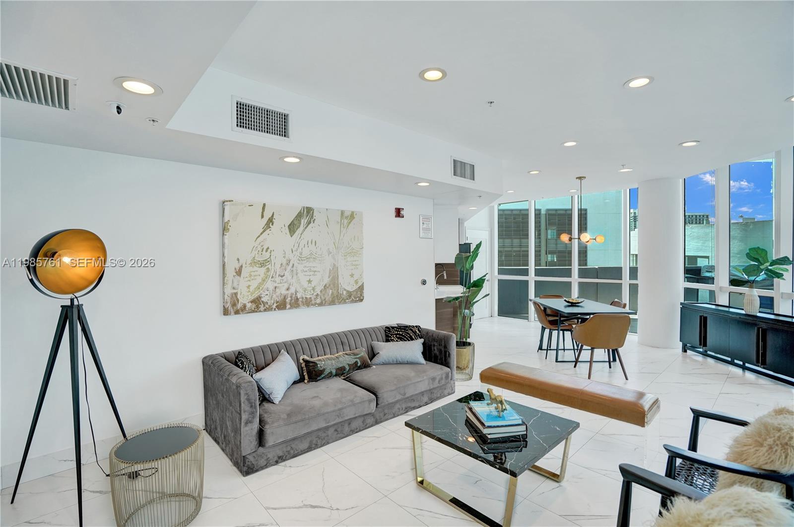 PLATINUM CONDO - Residential Lease