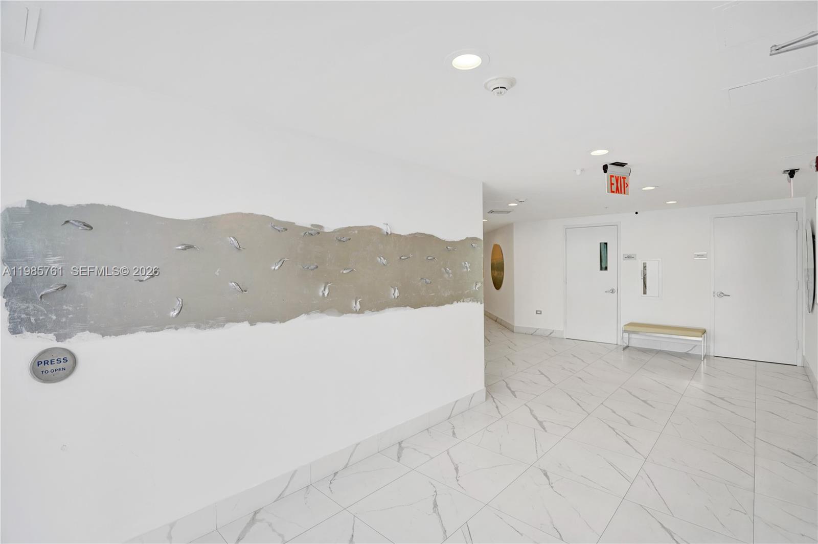 PLATINUM CONDO - Residential Lease