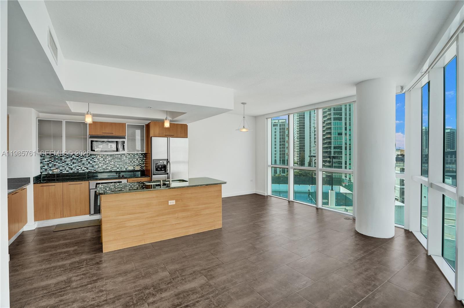 PLATINUM CONDO - Residential Lease