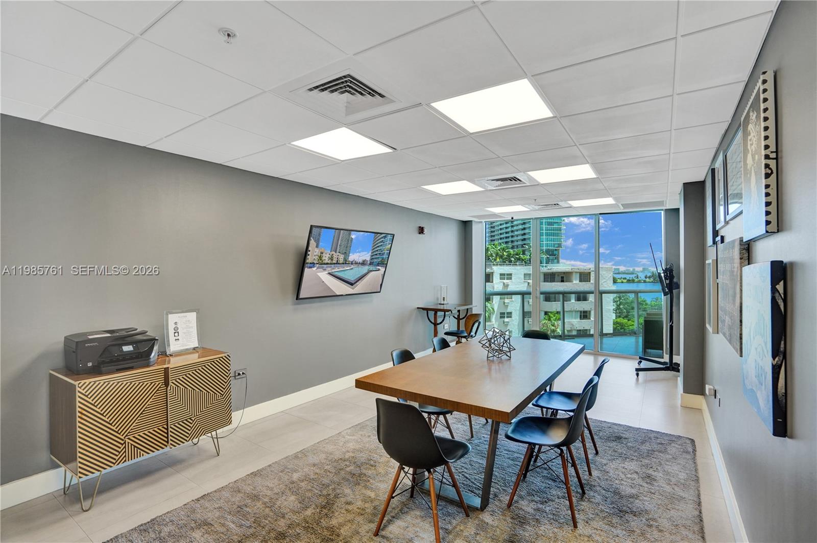 PLATINUM CONDO - Residential Lease