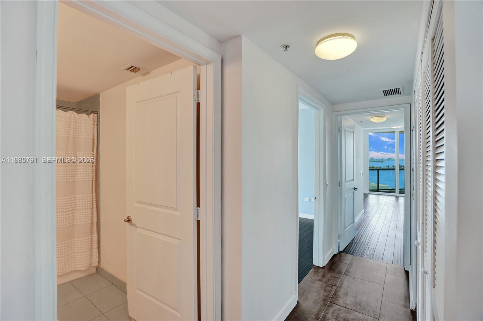 PLATINUM CONDO - Residential Lease