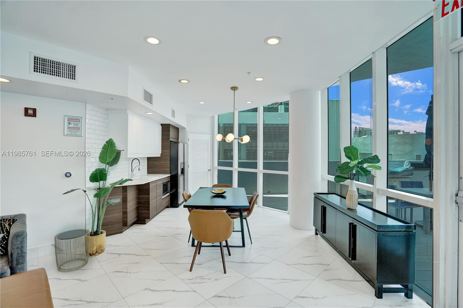 PLATINUM CONDO - Residential Lease