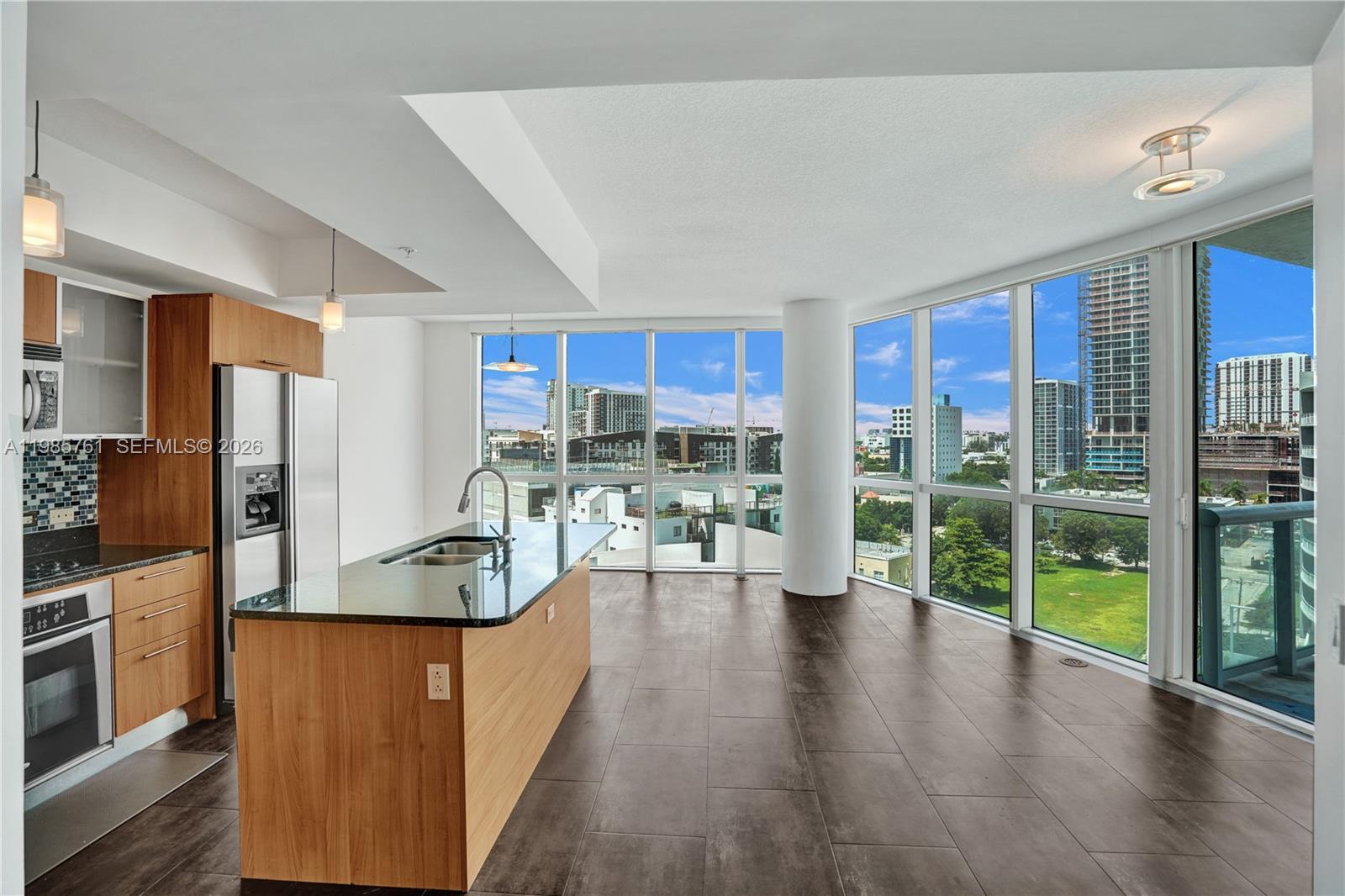 PLATINUM CONDO - Residential Lease