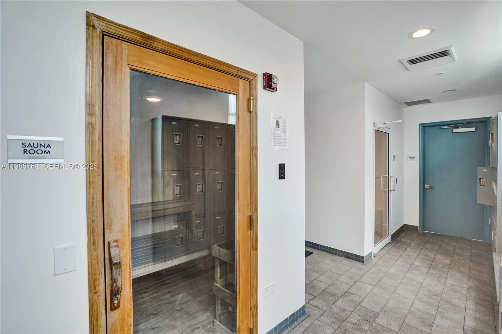 PLATINUM CONDO - Residential Lease