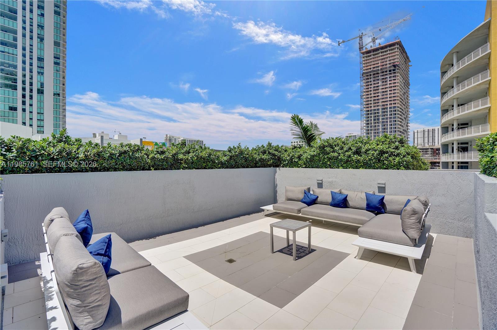 PLATINUM CONDO - Residential Lease