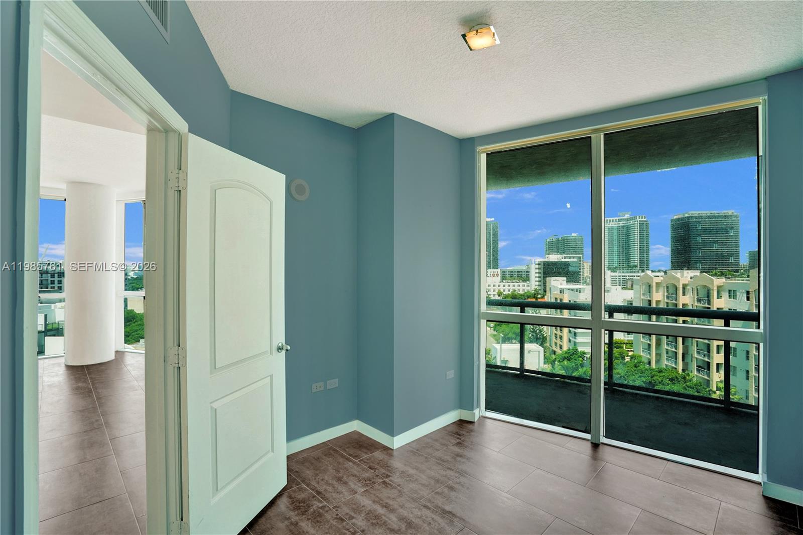 PLATINUM CONDO - Residential Lease