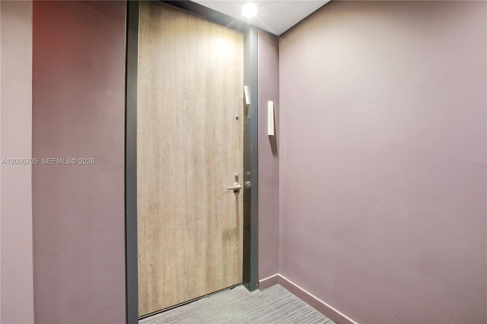 REACH CONDO - Residential