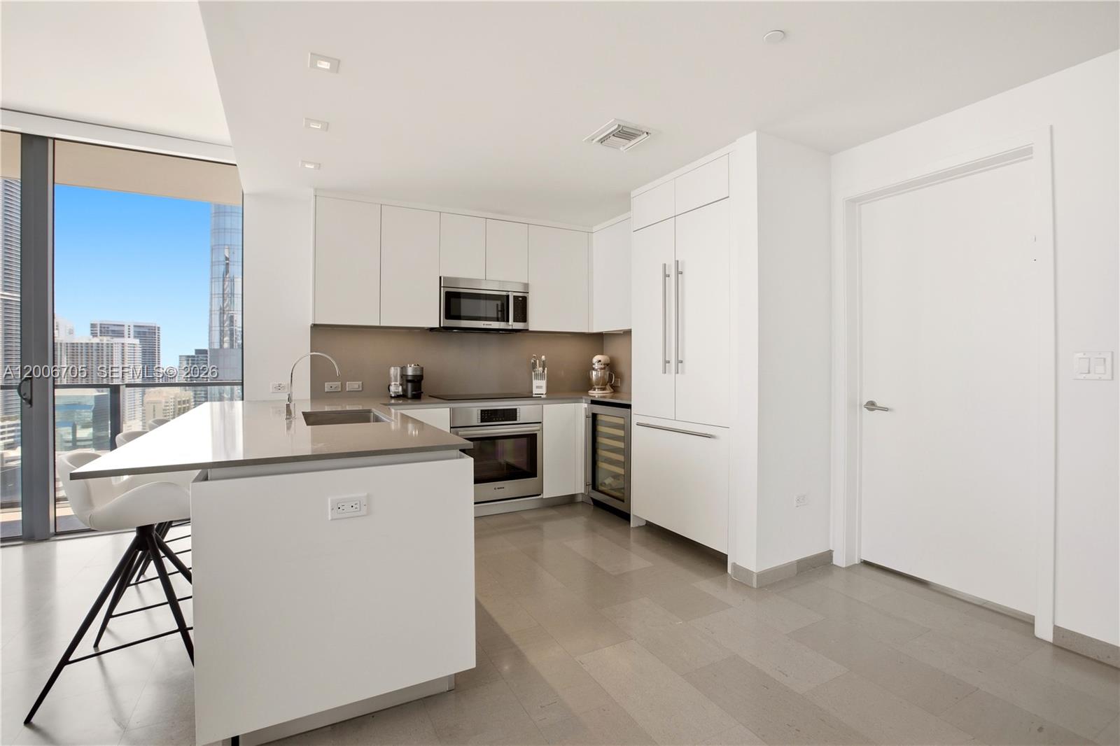 68 SE 6th St 2701