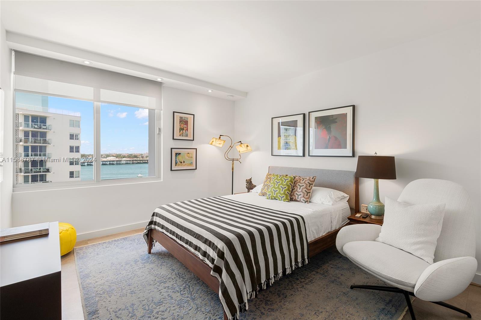 MIRADOR 1000 CONDO - Residential