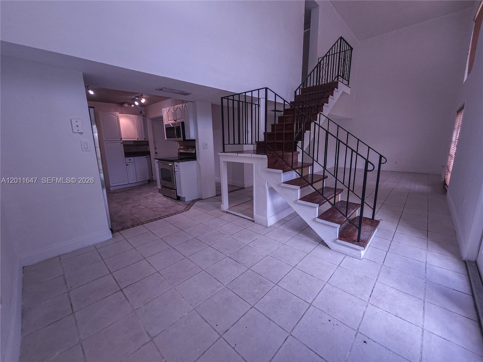 10907 N Kendall Dr 313