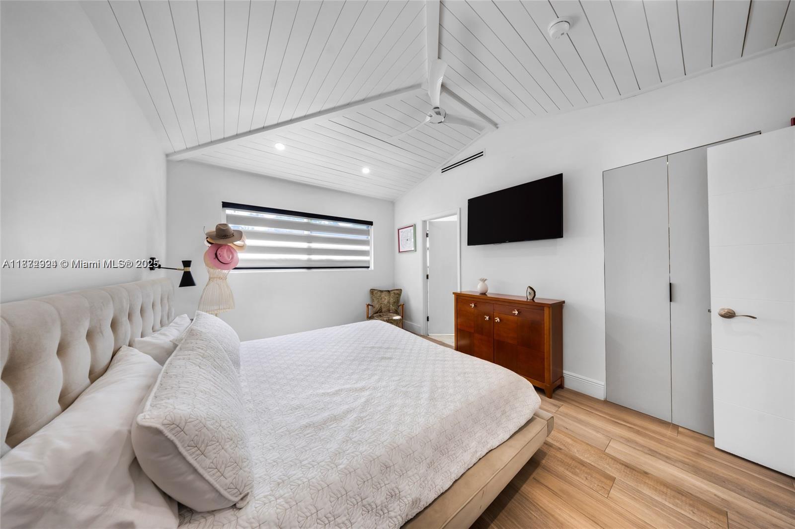 AMD PL BISCAYNE PINES - Residential Lease