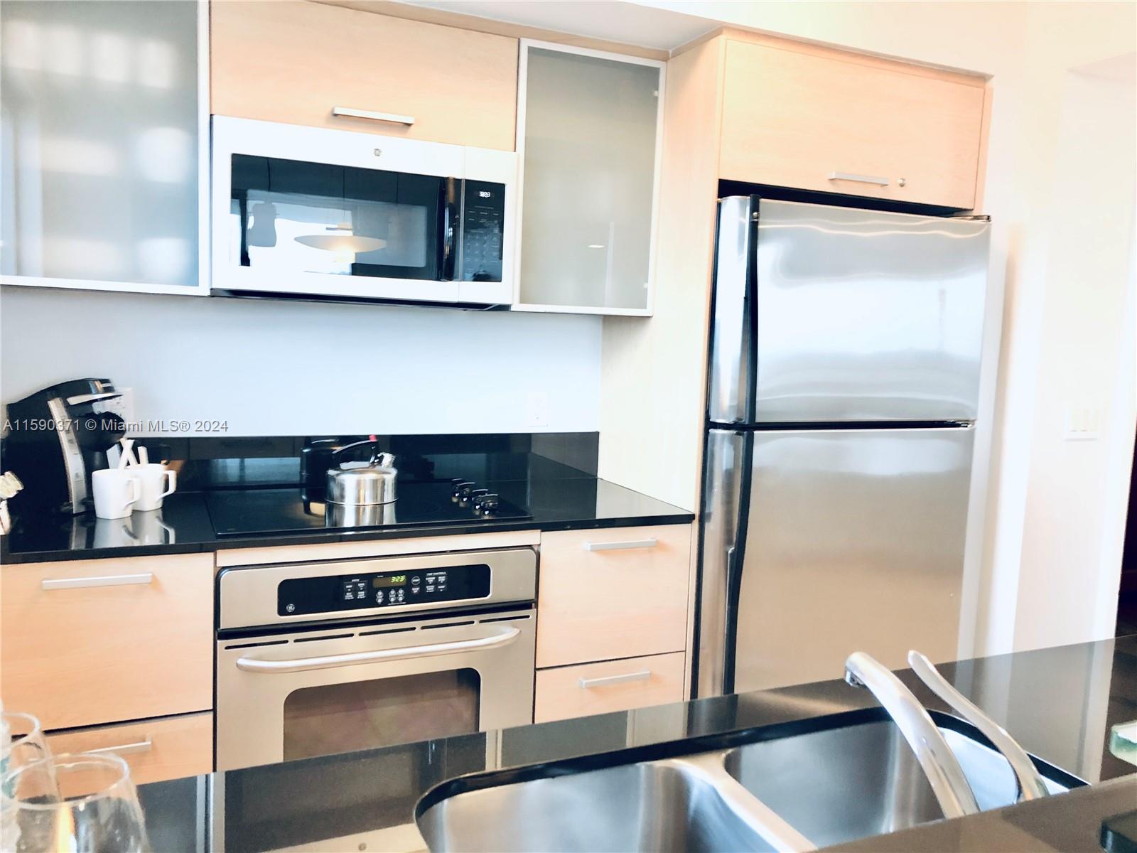 M RESORT RESIDENCES CONDO - Residential