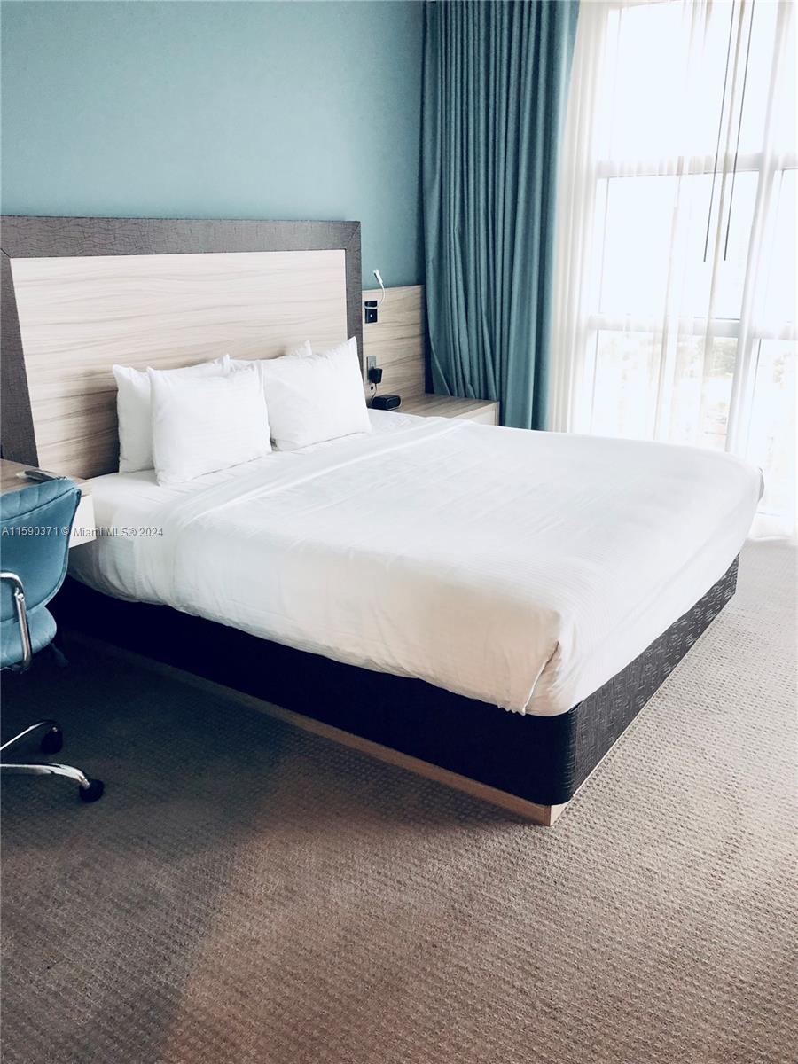 M RESORT RESIDENCES CONDO - Residential