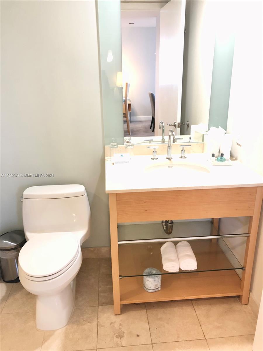 M RESORT RESIDENCES CONDO - Residential