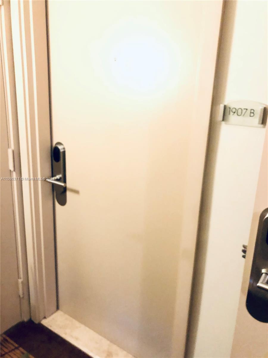 M RESORT RESIDENCES CONDO - Residential