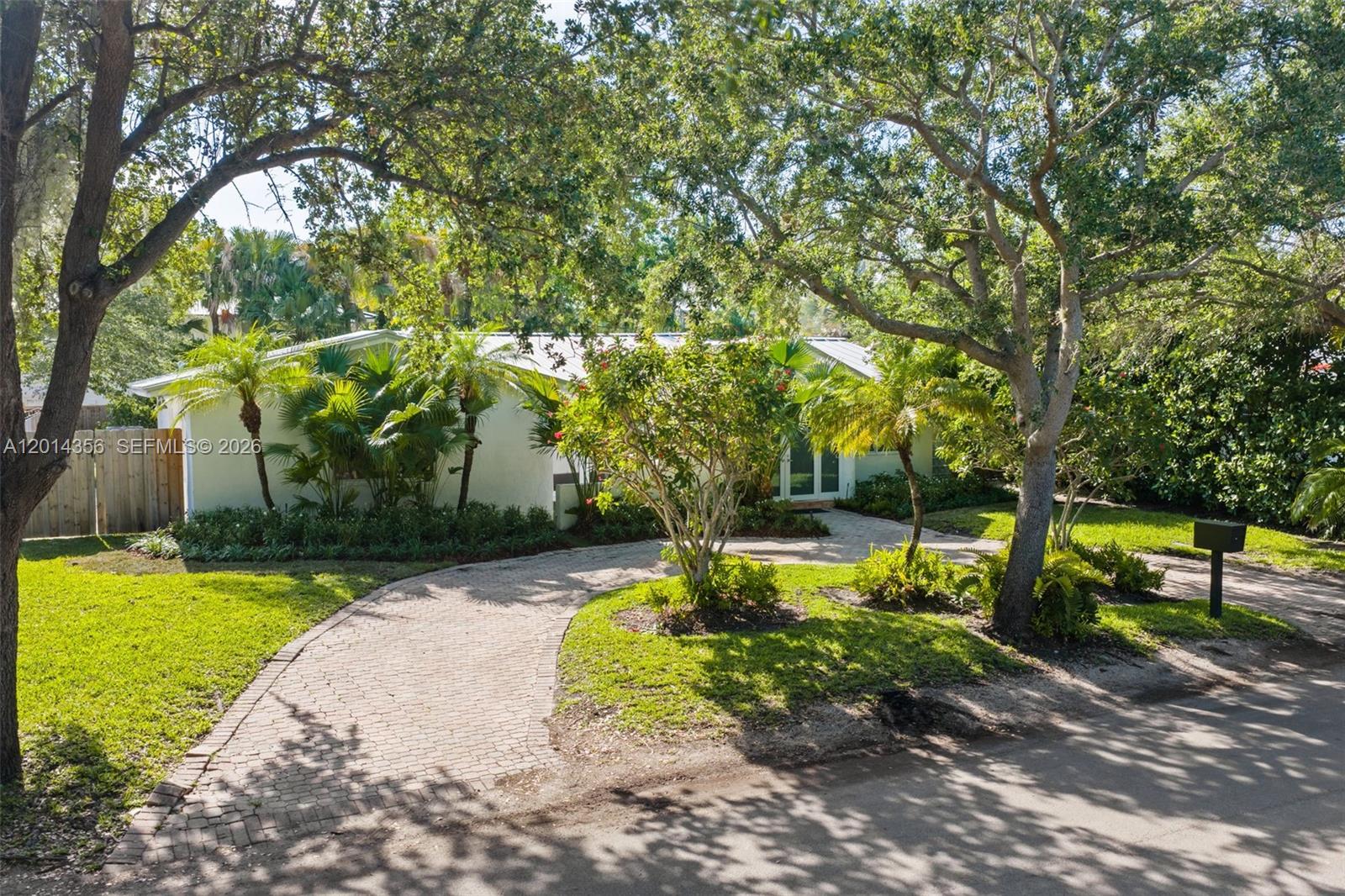 512 Warren Ln