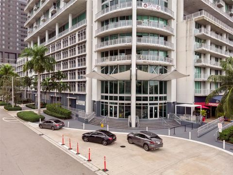 690 SW 1st Ct 1514 Miami FL 33130