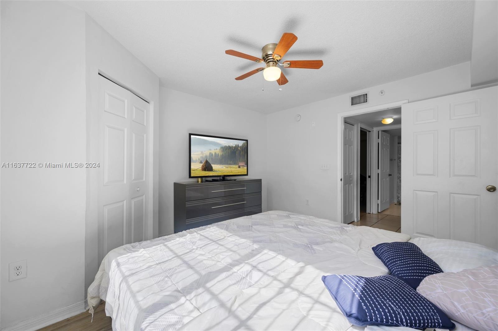 DEVONAIRE CONDO AT PEMBRO - Residential