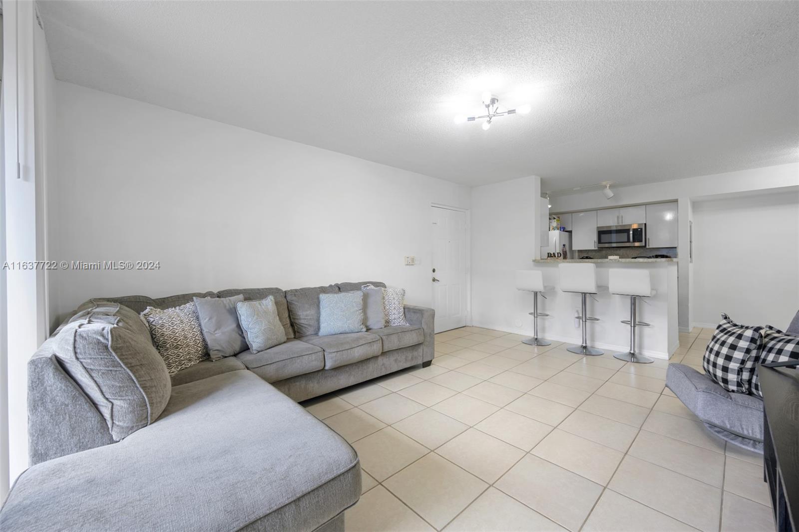 DEVONAIRE CONDO AT PEMBRO - Residential