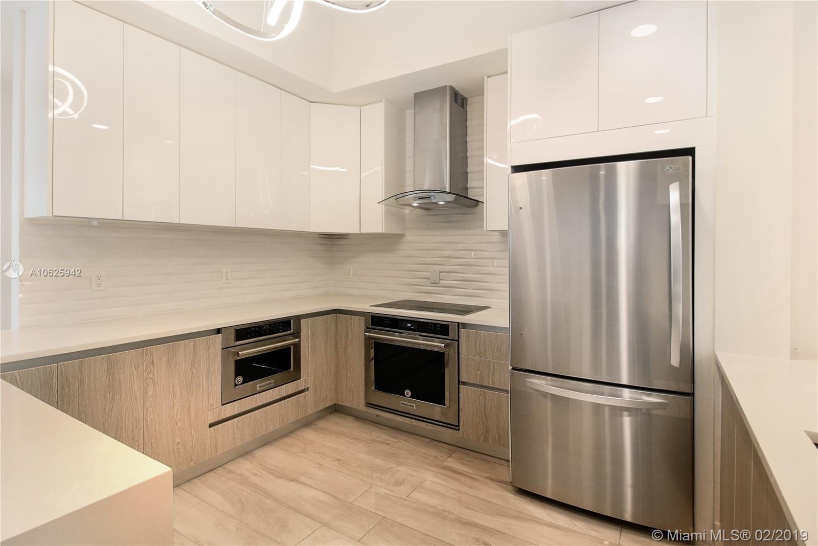 THE OAKS I CONDO - Residential Lease