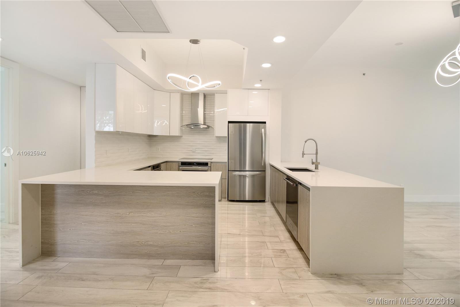 THE OAKS I CONDO - Residential Lease