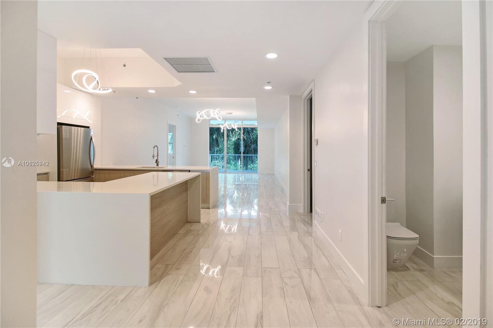 THE OAKS I CONDO - Residential Lease