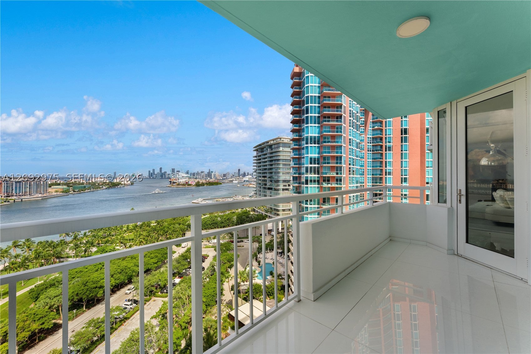 400 S Pointe Dr 1805