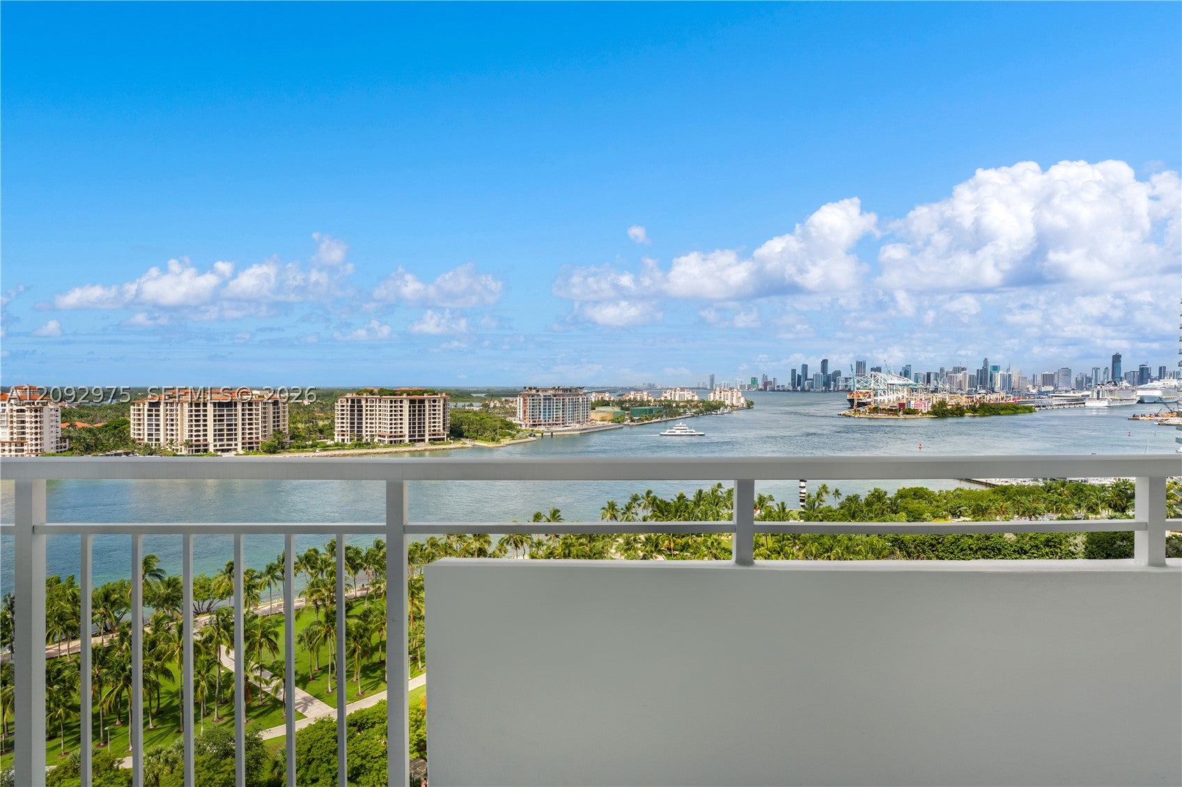 400 S Pointe Dr 1805