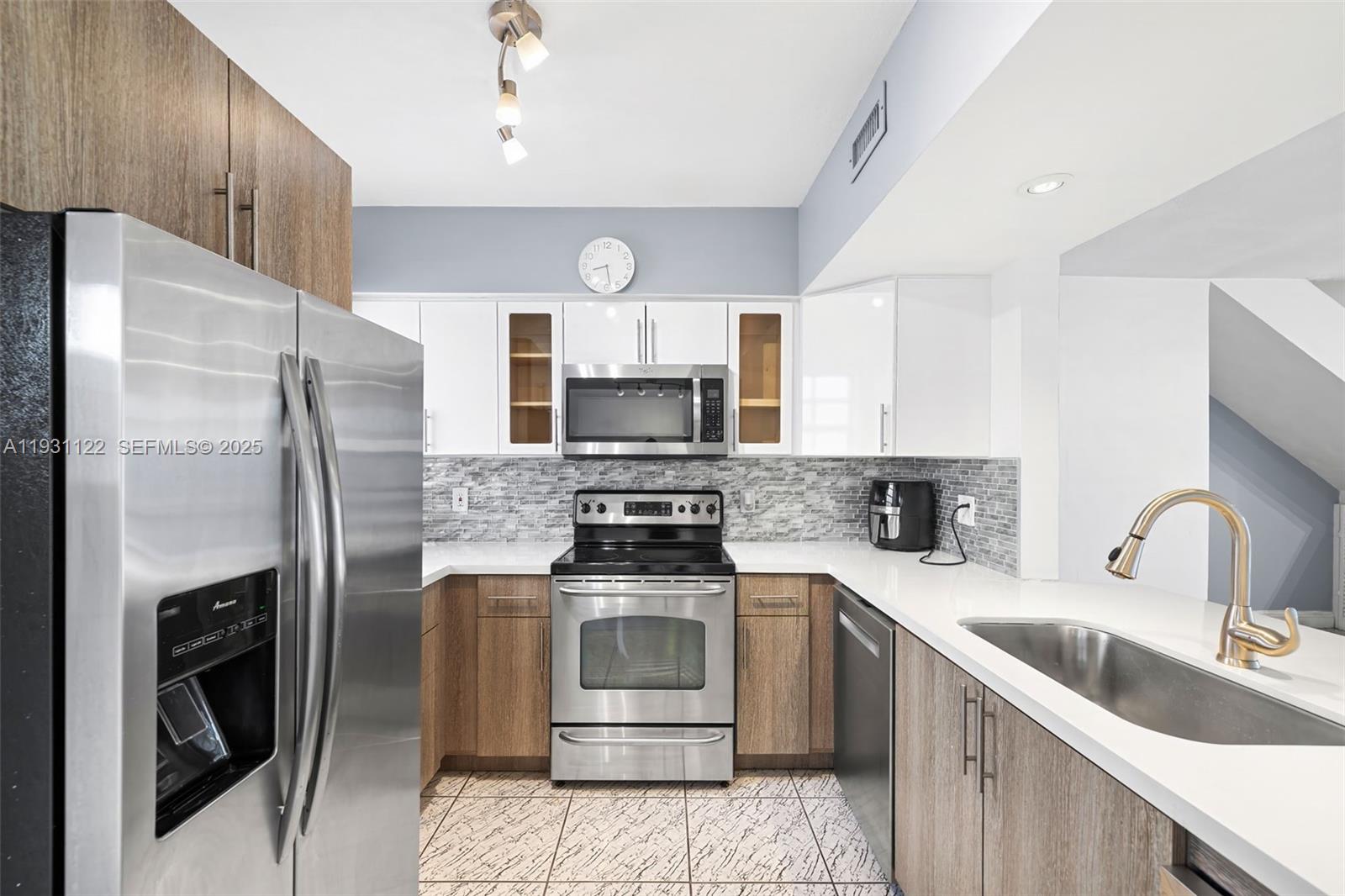 PARK VIEW ISLAND - Residential