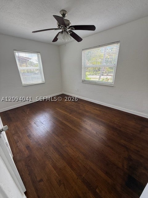 2471 Dewey St, Hollywood, FL, 33020/$410,000 3 2471 Dewey St