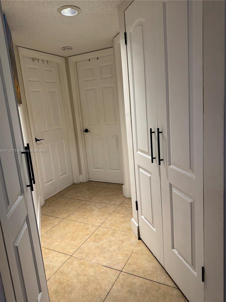 EDGEWATER - Residential