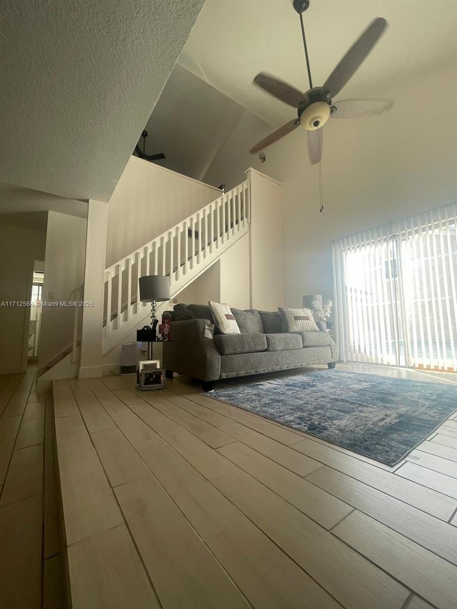 HAYLOFTS OF CORAL SPRINGS - Residential