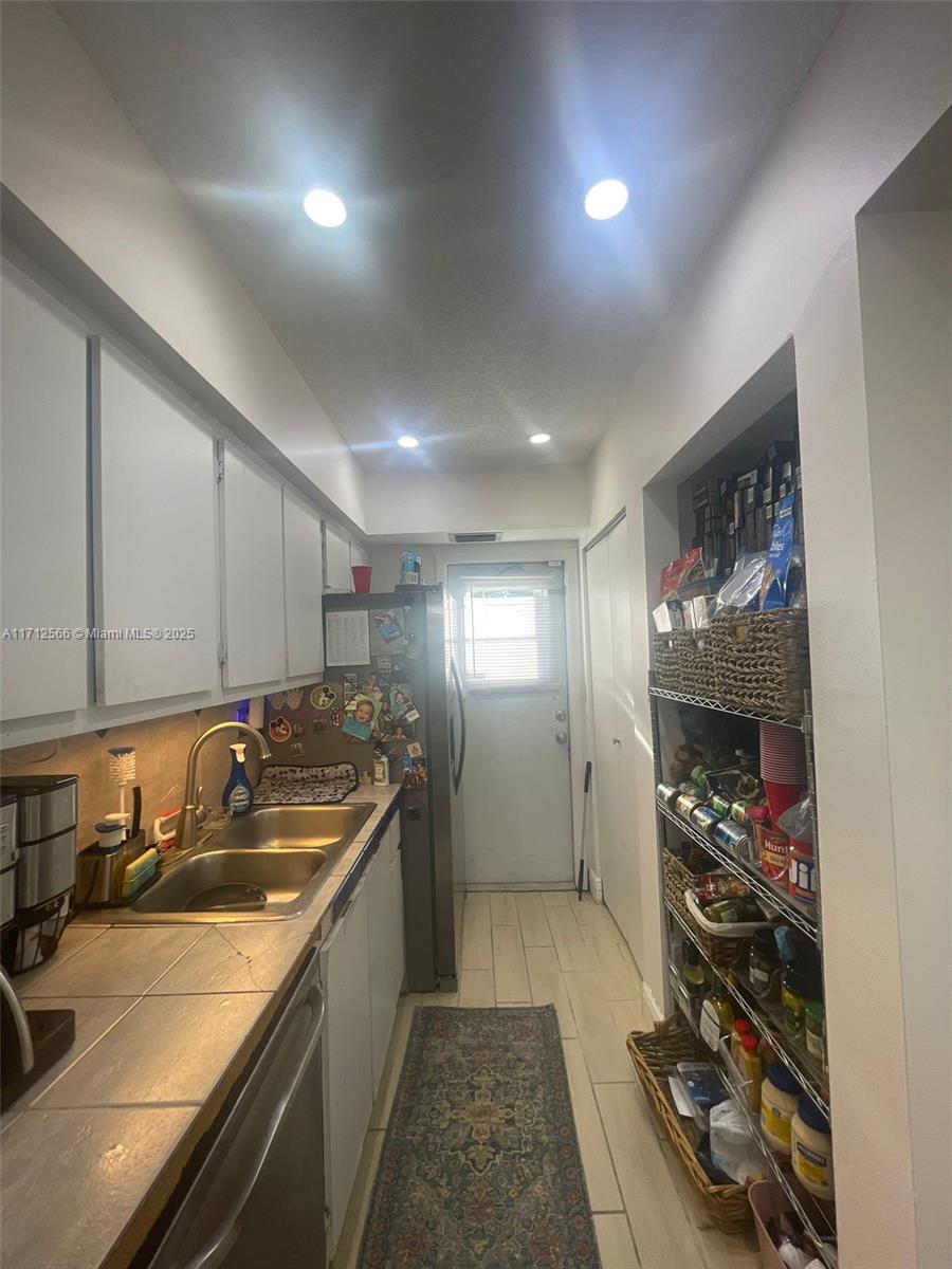 HAYLOFTS OF CORAL SPRINGS - Residential